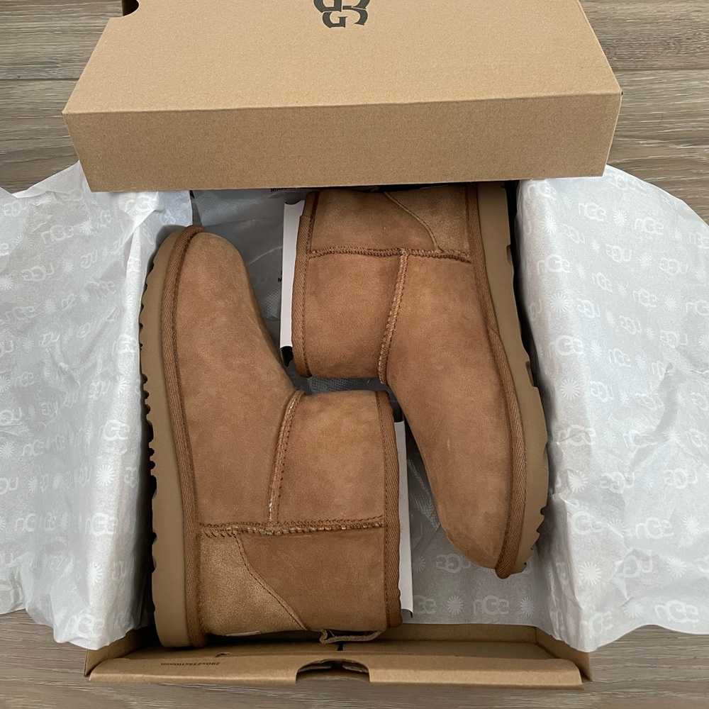 UGG Kids Mini II